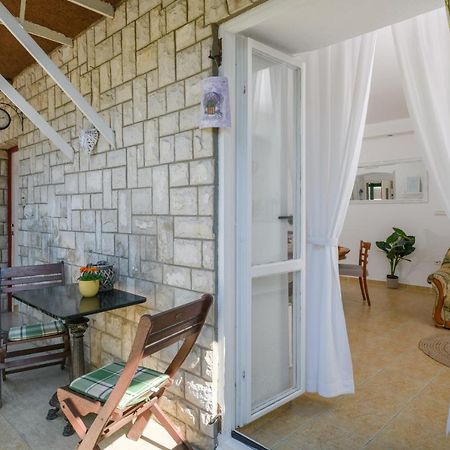 Apartman Aleksandra プーラ エクステリア 写真