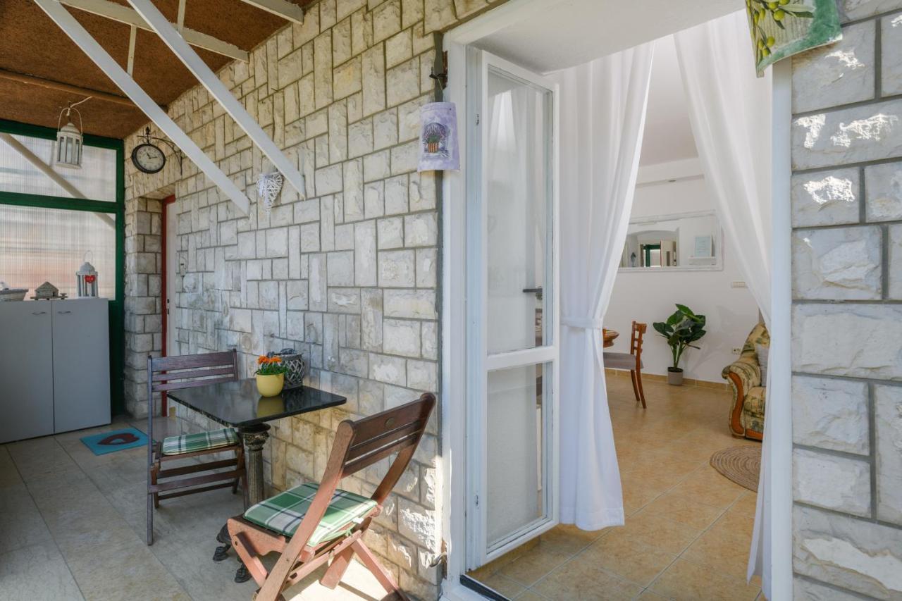 Apartman Aleksandra プーラ エクステリア 写真