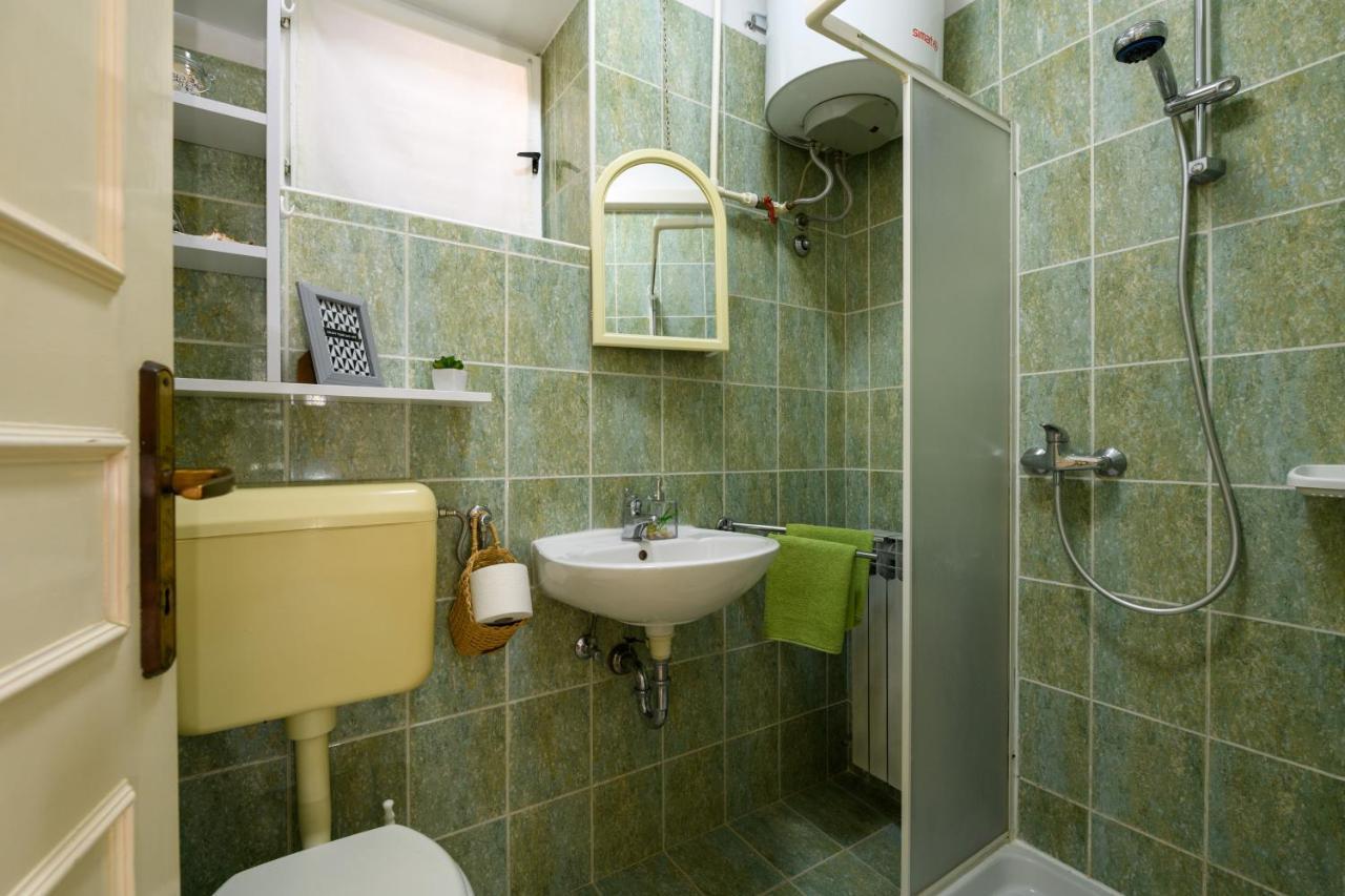Apartman Aleksandra プーラ エクステリア 写真
